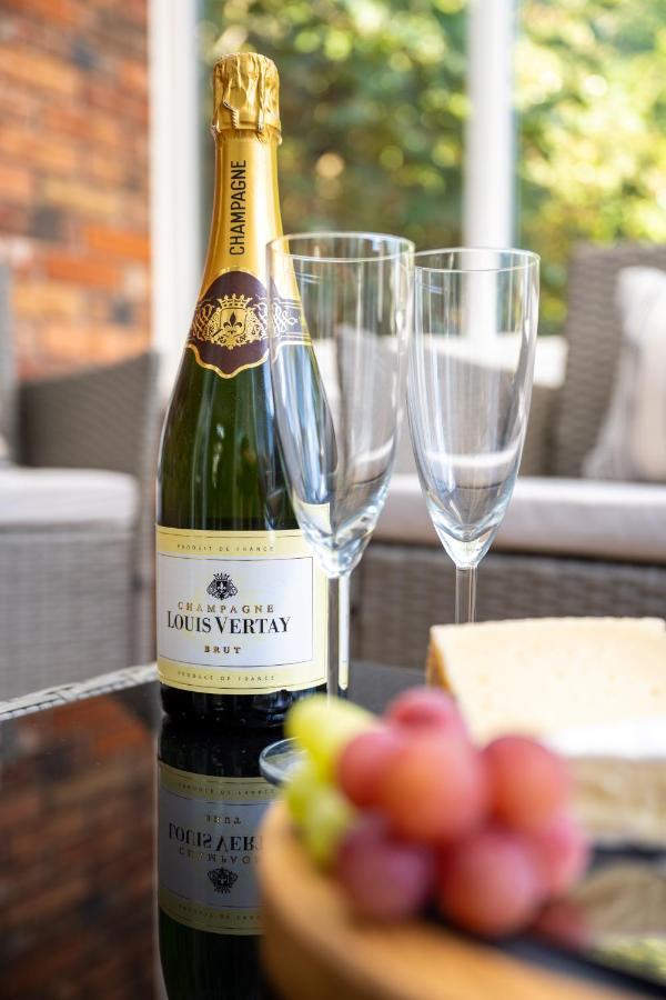 Mulberry House - Luxurious And Modern 4-Bed In Solihull Near Nec,Jlr, Airport, Resorts World, Hs2 Екстериор снимка